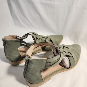 Journee Collection Olive Green Woven Flats